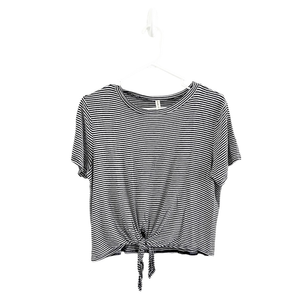 Black and White Striped Cropped T-Shirt